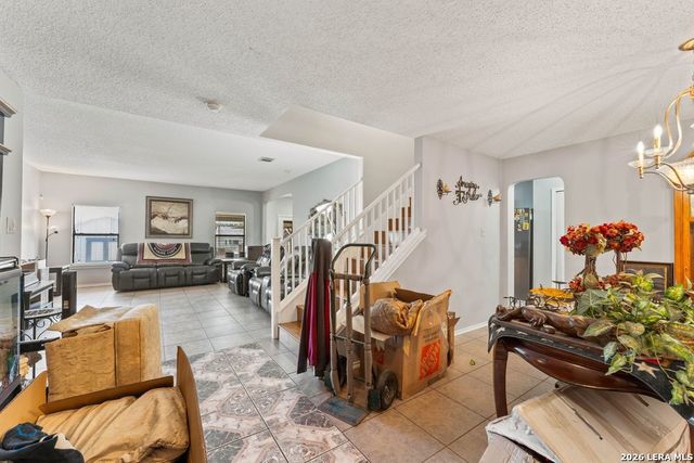 2913 Cottonwood Dr, Schertz, TX 78154