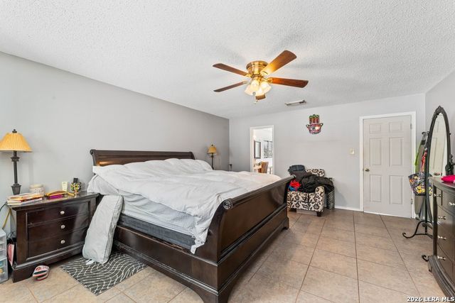 2913 Cottonwood Dr, Schertz, TX 78154