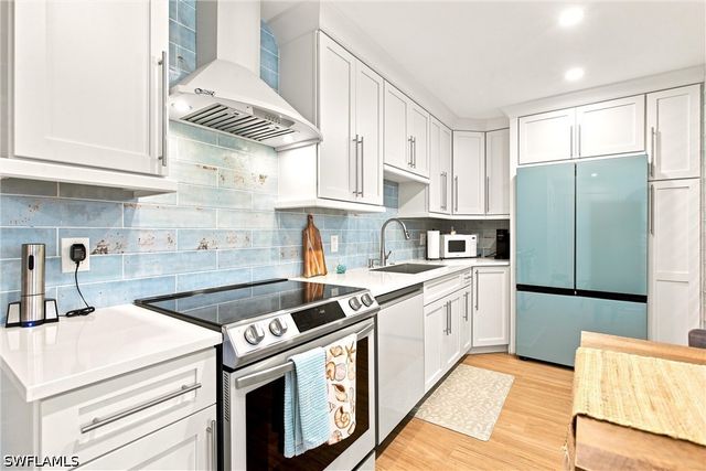 780 10th AVE S 1, Naples, FL 34102