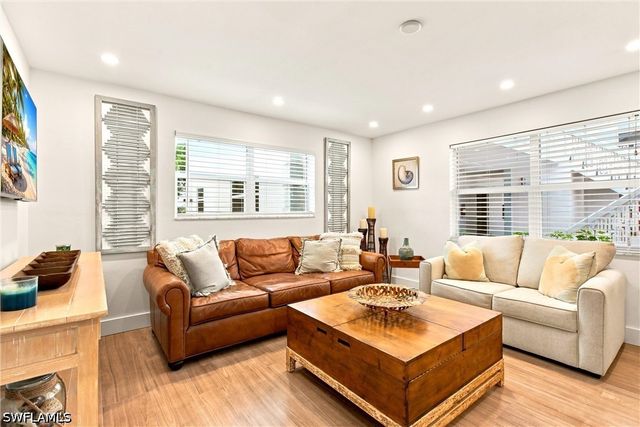 780 10th AVE S 1, Naples, FL 34102