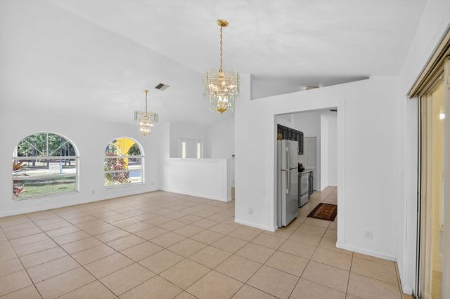 17609 86th Street N, Loxahatchee, FL 33470