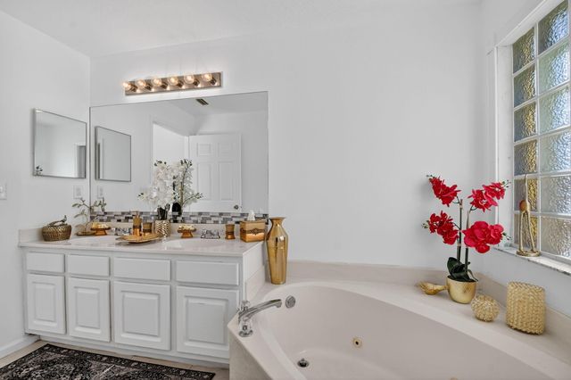 17609 86th Street N, Loxahatchee, FL 33470