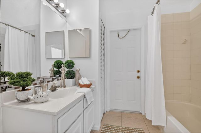 17609 86th Street N, Loxahatchee, FL 33470