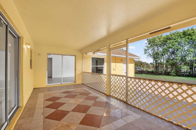 17609 86th Street N, Loxahatchee, FL 33470