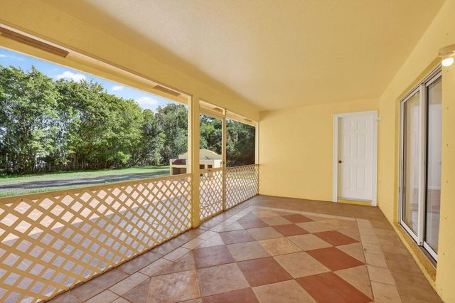 17609 86th Street N, Loxahatchee, FL 33470