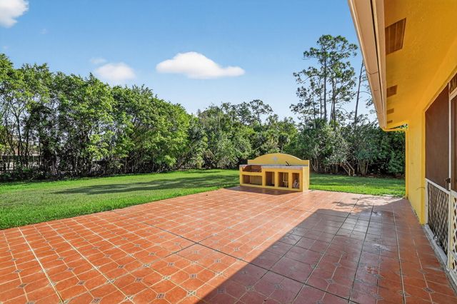 17609 86th Street N, Loxahatchee, FL 33470