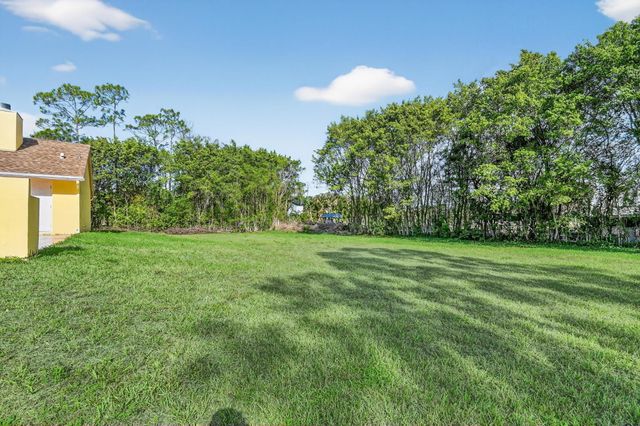 17609 86th Street N, Loxahatchee, FL 33470