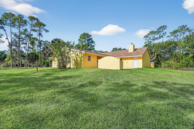17609 86th Street N, Loxahatchee, FL 33470