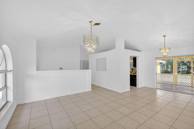 17609 86th Street N, Loxahatchee, FL 33470