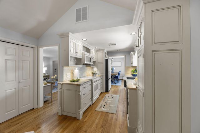 70 Doran Drive, Brewster, MA 02631