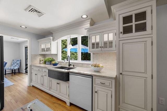 70 Doran Drive, Brewster, MA 02631