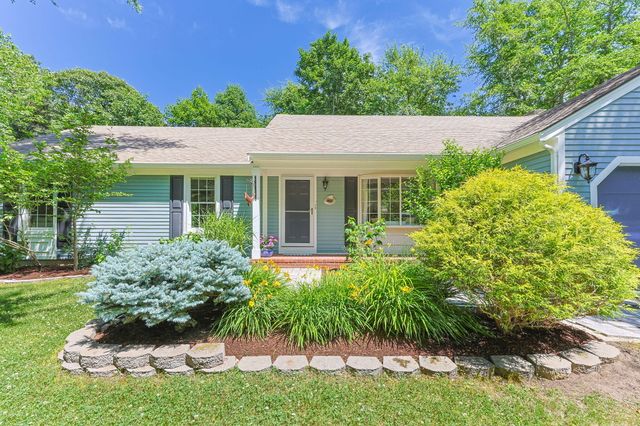70 Doran Drive, Brewster, MA 02631