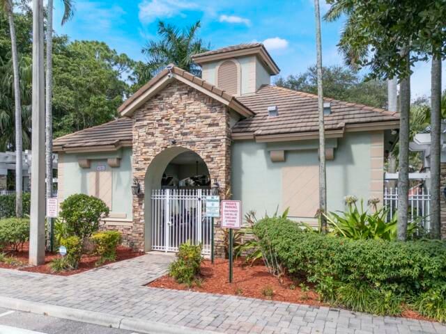 6925 Spider Lily Lane, Lake Worth, FL 33462