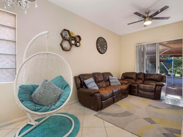 6925 Spider Lily Lane, Lake Worth, FL 33462