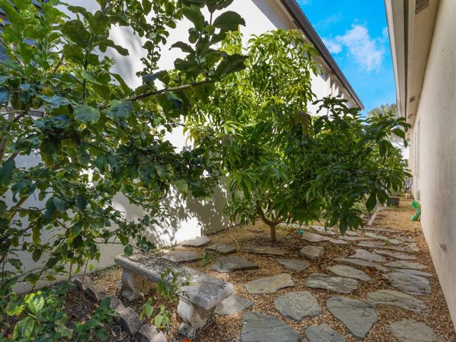 6925 Spider Lily Lane, Lake Worth, FL 33462