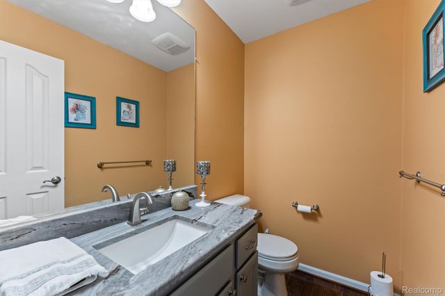 3432 Bonniebrook Court, Oakland Charter Township, MI 48306
