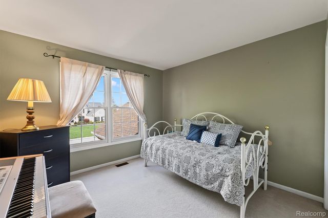 3432 Bonniebrook Court, Oakland Charter Township, MI 48306