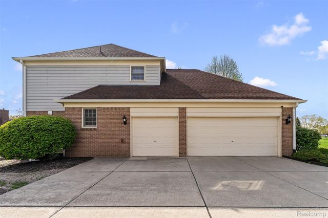3432 Bonniebrook Court, Oakland Charter Township, MI 48306