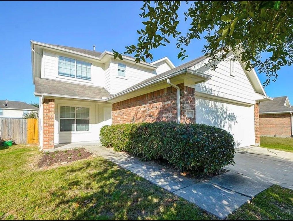 9519 Maple Green Lane, Houston, TX 77044