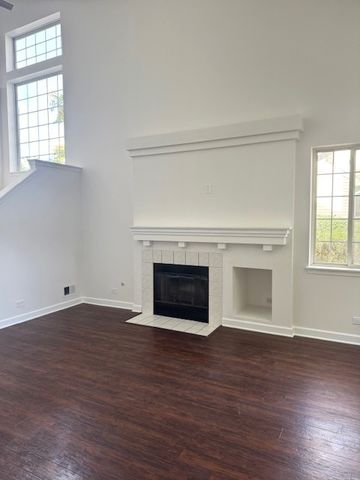 2122 Fulham Drive 2122, Naperville, IL 60564