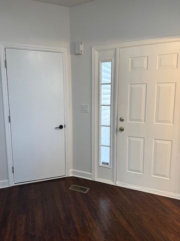 2122 Fulham Drive 2122, Naperville, IL 60564