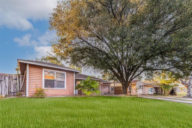 4105 Ella Boulevard, Houston, TX 77018
