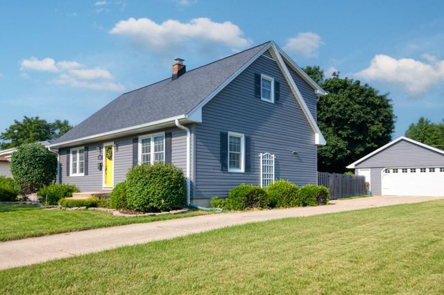 6553 49th AVENUE, Kenosha, WI 53142