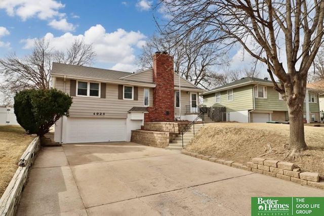 4926 S 50 Street, Omaha, NE 68117