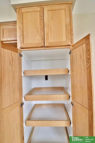 4926 S 50 Street, Omaha, NE 68117