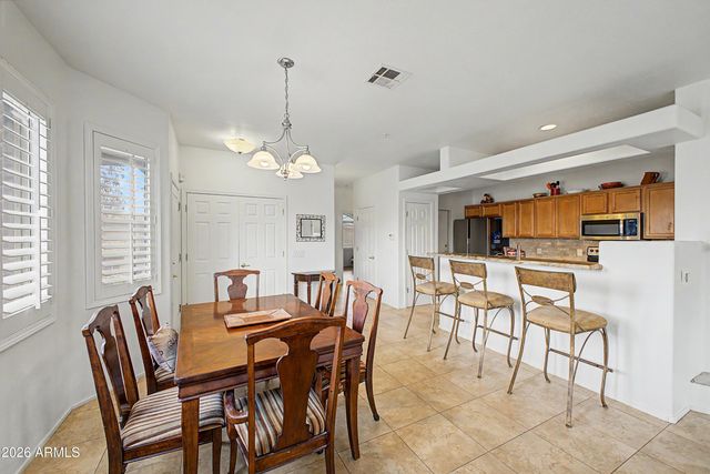 11500 E COCHISE Drive 2076, Scottsdale, AZ 85259