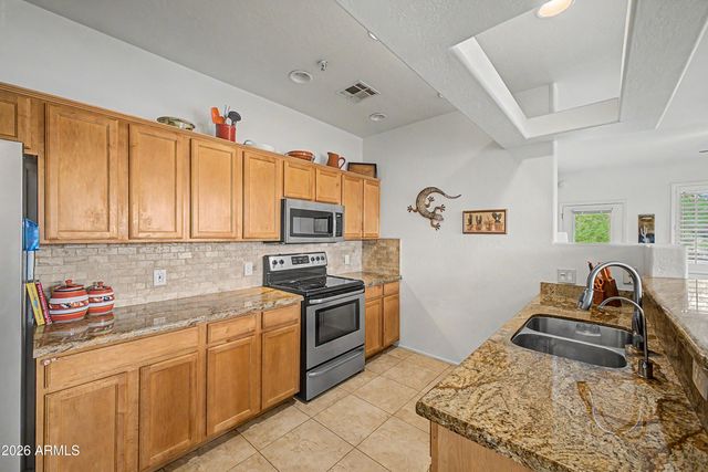 11500 E COCHISE Drive 2076, Scottsdale, AZ 85259