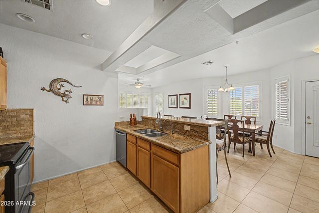 11500 E COCHISE Drive 2076, Scottsdale, AZ 85259