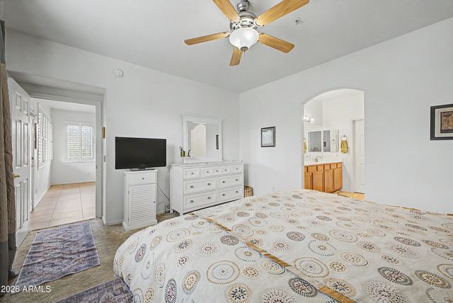 11500 E COCHISE Drive 2076, Scottsdale, AZ 85259