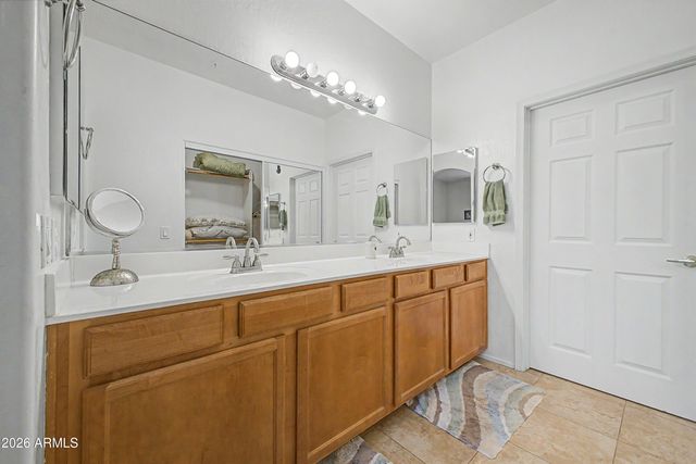 11500 E COCHISE Drive 2076, Scottsdale, AZ 85259