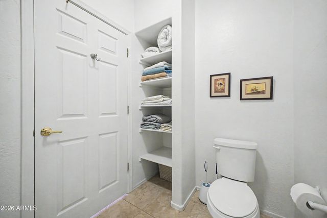 11500 E COCHISE Drive 2076, Scottsdale, AZ 85259