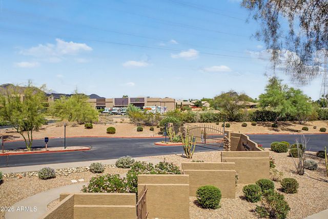11500 E COCHISE Drive 2076, Scottsdale, AZ 85259