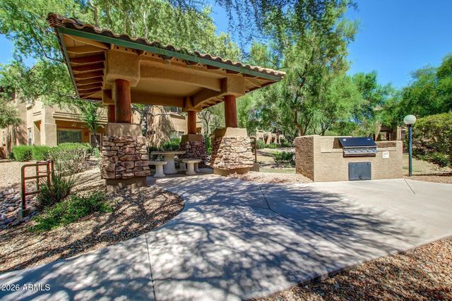 11500 E COCHISE Drive 2076, Scottsdale, AZ 85259