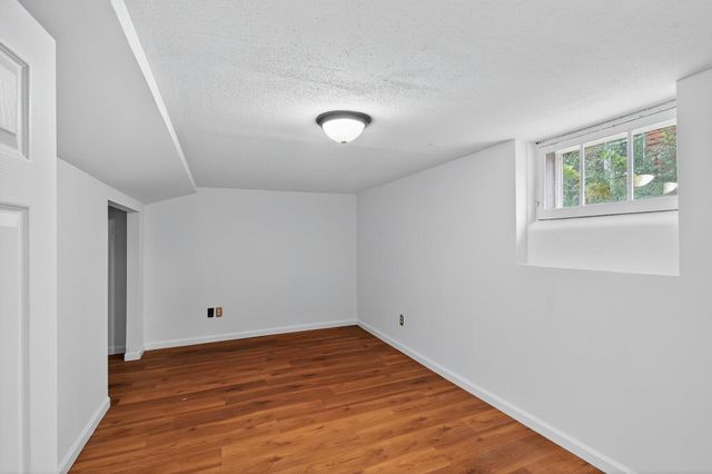 1210 Cook Avenue E, Saint Paul, MN 55106