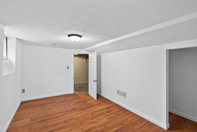 1210 Cook Avenue E, Saint Paul, MN 55106