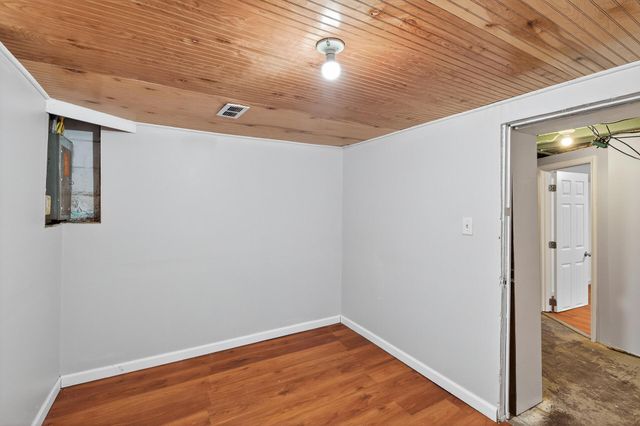 1210 Cook Avenue E, Saint Paul, MN 55106