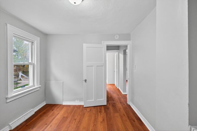 1210 Cook Avenue E, Saint Paul, MN 55106