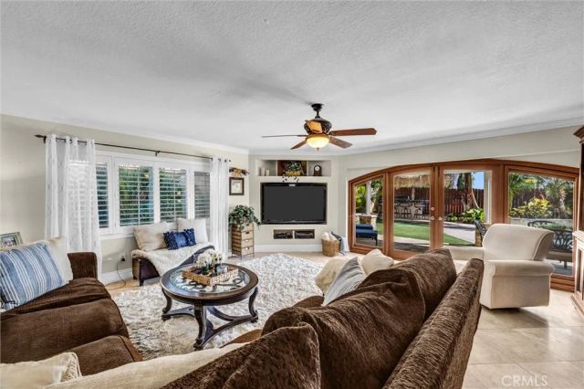 18832 La Casita, Yorba Linda, CA 92886