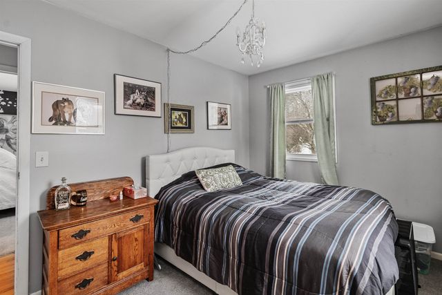 45 Pioneer Street, Essex Junction, VT 05452