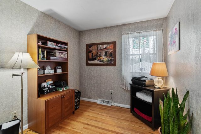 45 Pioneer Street, Essex Junction, VT 05452