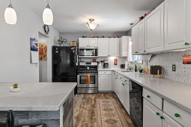 45 Pioneer Street, Essex Junction, VT 05452