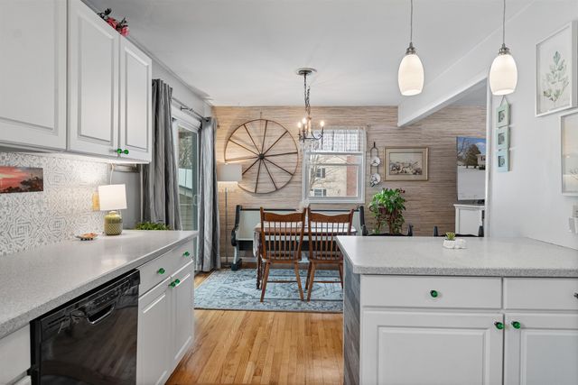 45 Pioneer Street, Essex Junction, VT 05452