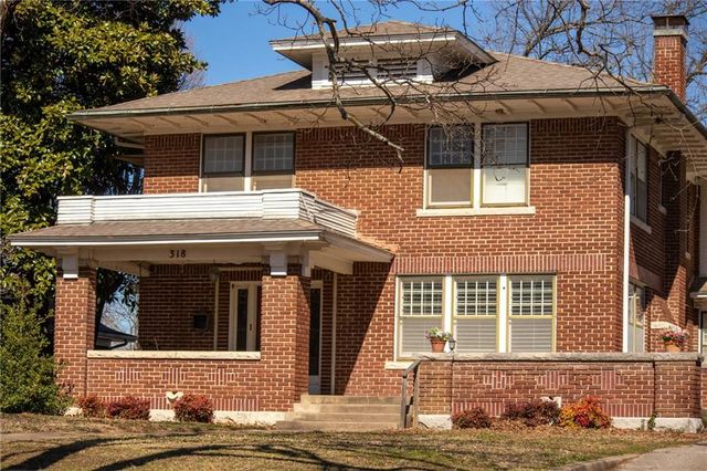 318 E Locust Street, Independence, KS 67301