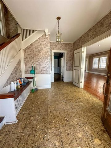 318 E Locust Street, Independence, KS 67301