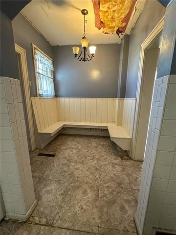 318 E Locust Street, Independence, KS 67301