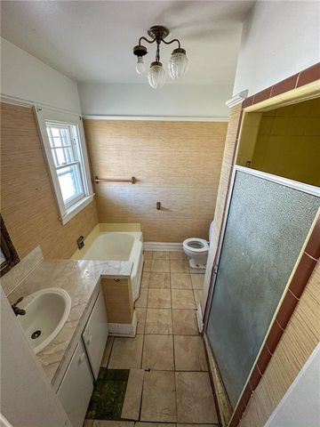 318 E Locust Street, Independence, KS 67301